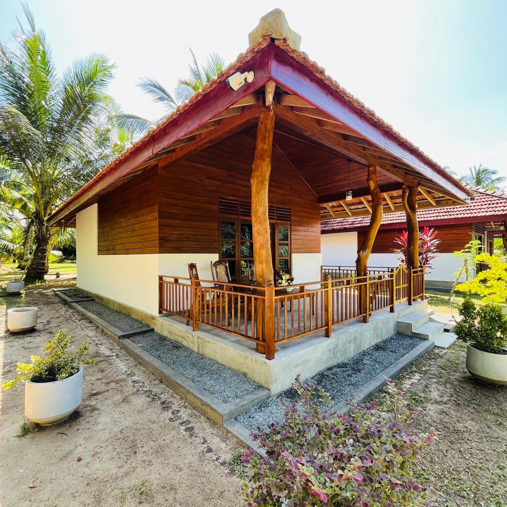 Hanguk Lanka Lagoon * Tangalle