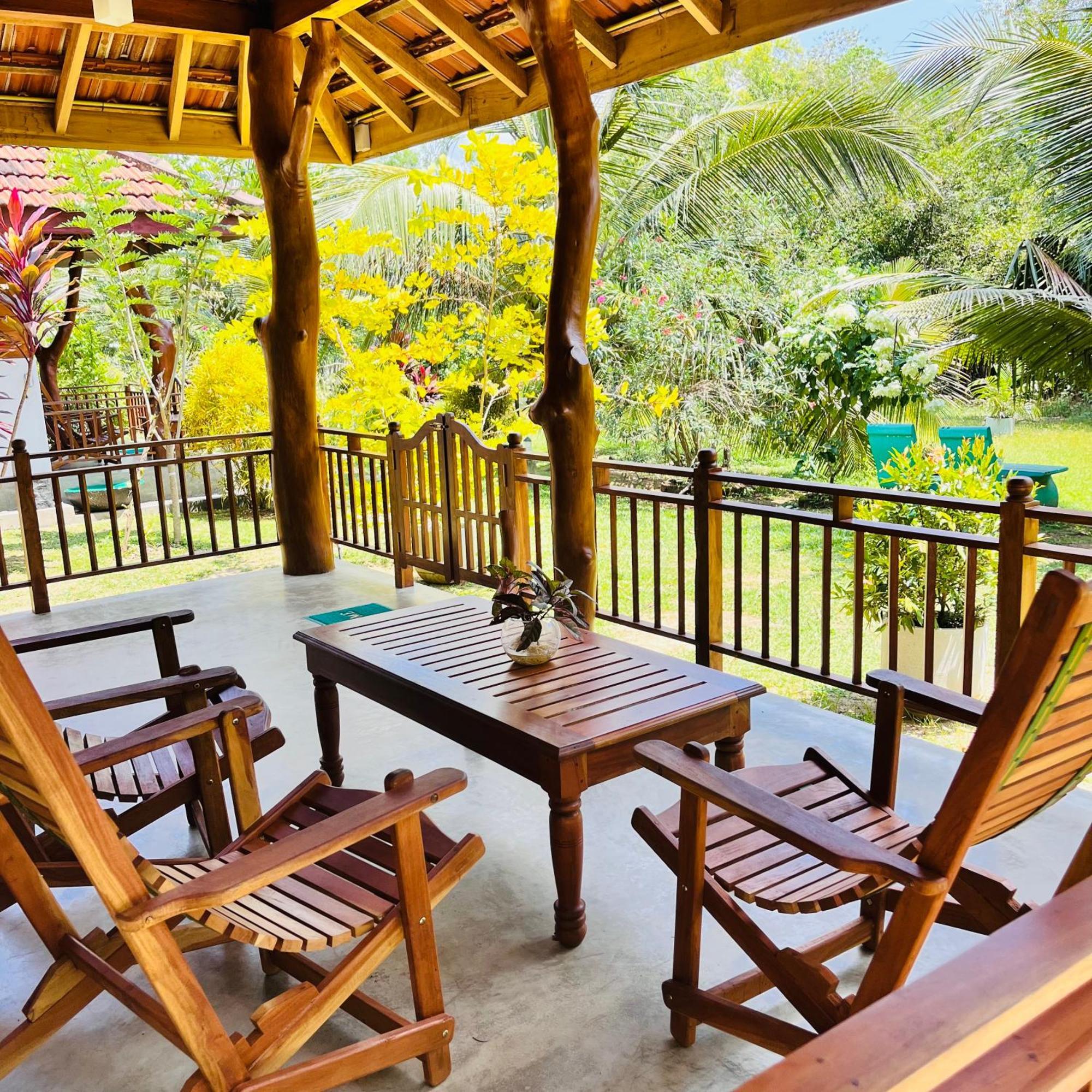 Hanguk Lanka Lagoon Villa Tangalle